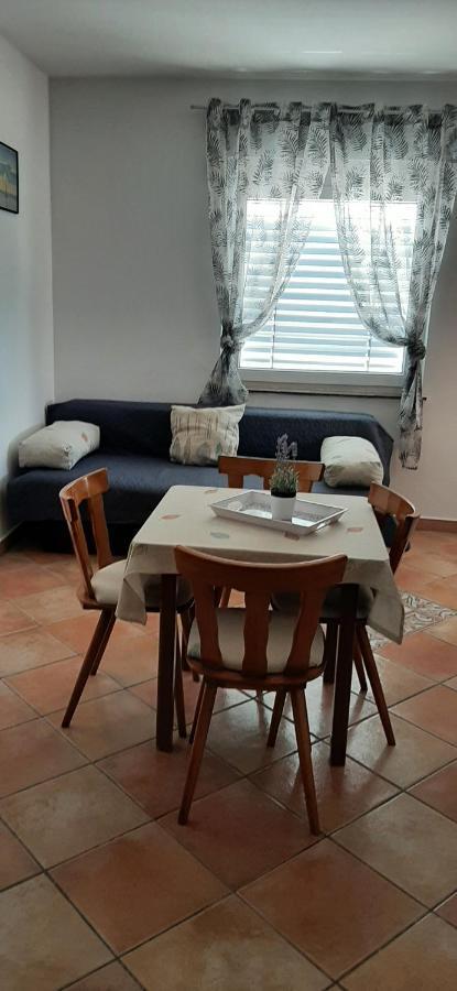Villa Dobra Family Apartments Vir Eksteriør billede