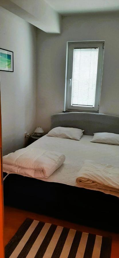 Villa Dobra Family Apartments Vir Eksteriør billede