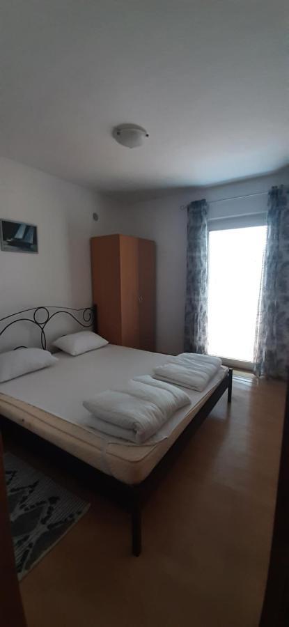Villa Dobra Family Apartments Vir Eksteriør billede