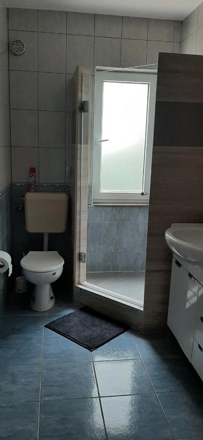 Villa Dobra Family Apartments Vir Eksteriør billede
